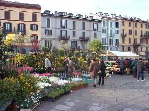 Xtrallusion offers characteristic Bed and Breakfast, B&B, Guest House, Hotel, Albergo and Country Lodge accommodation in Italy. Plus independent self-guided Walking, Adventure, Activity, Skiing and Paragliding Holiday itineraries on the Italian Rivieras, in the Italian Lakes, in the Italian Alps and in some of the most beautiful corners of Italy.